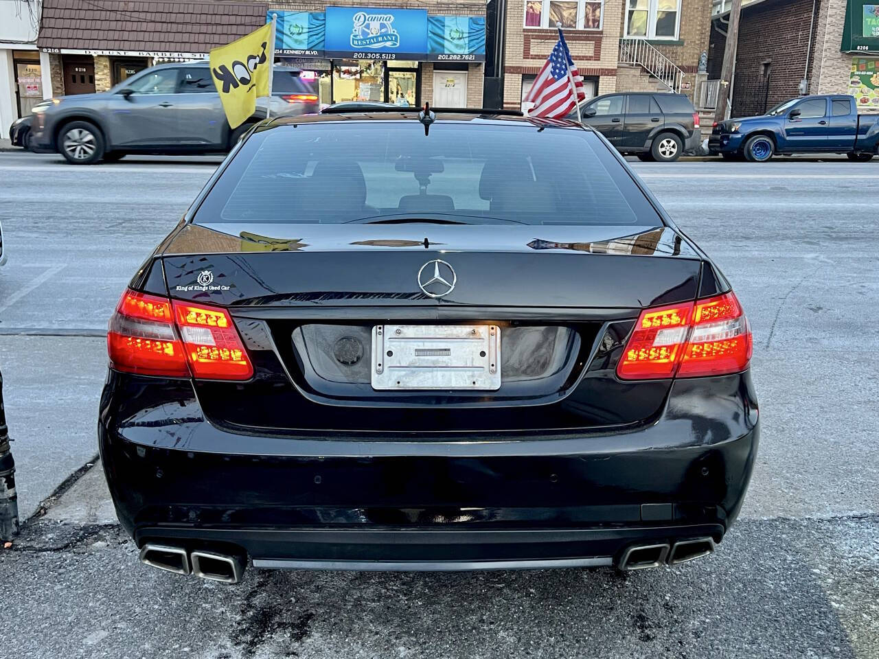 2010 Mercedes-Benz E-Class E 350 Sport 4MATIC AWD 4dr Sedan - Black exterior view 10