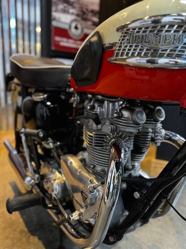 1960 Triumph TR6 Trophy