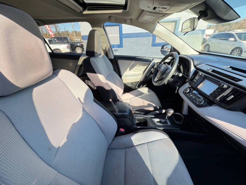 2017 Toyota RAV4 XLE