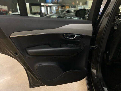 2023 Volvo XC90 B5 Core