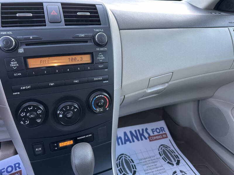 2010 Toyota Corolla LE