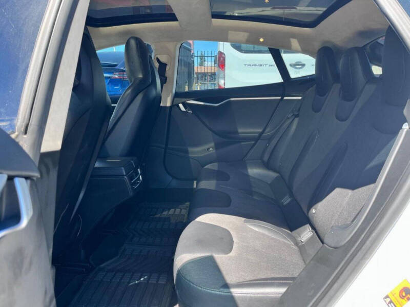 2015 Tesla Model S