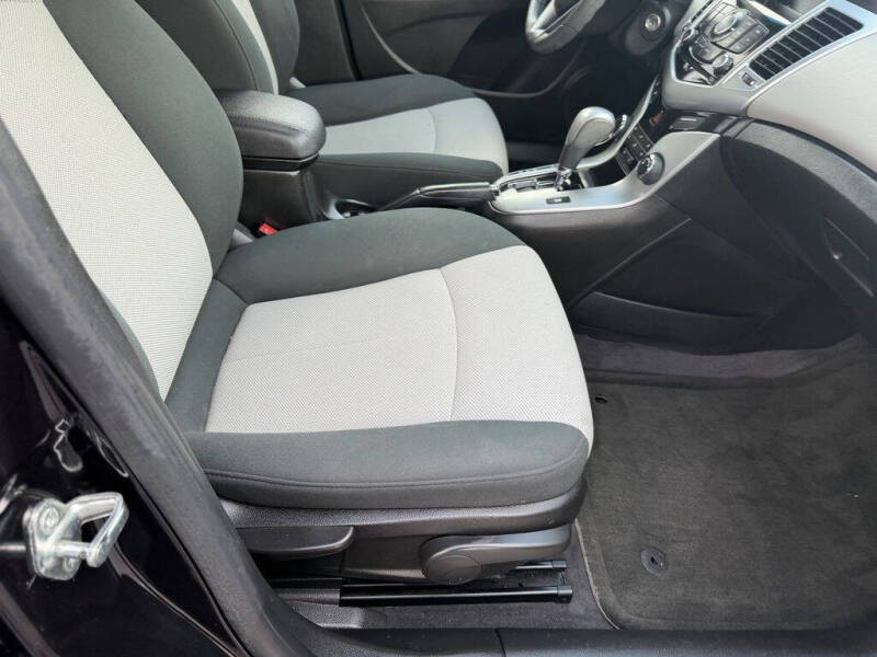 2011 Chevrolet Cruze LS