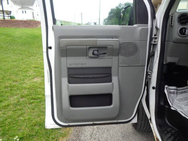 2012 Ford E-Series E-150