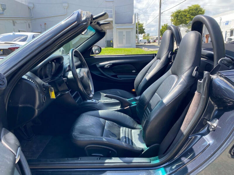 2004 Porsche Boxster