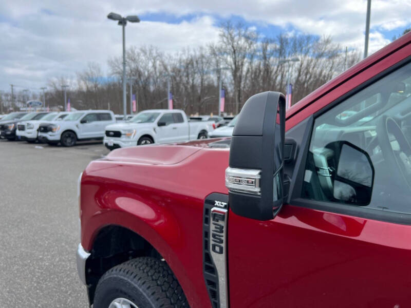 2025 Ford F-350 Super Duty XLT