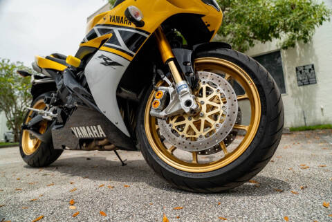 2006 Yamaha R1 & YSR80