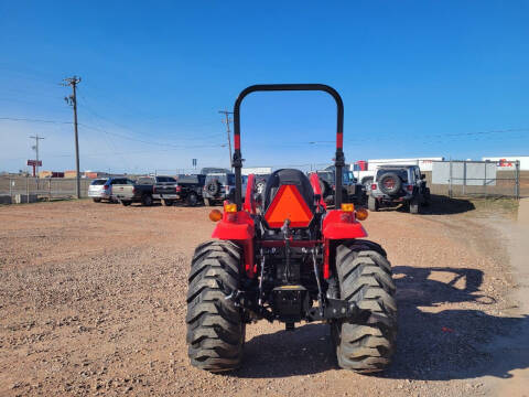 2025 Mahindra 1640 Shuttle