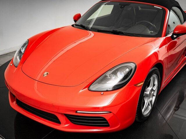 2021 Porsche 718 Boxster