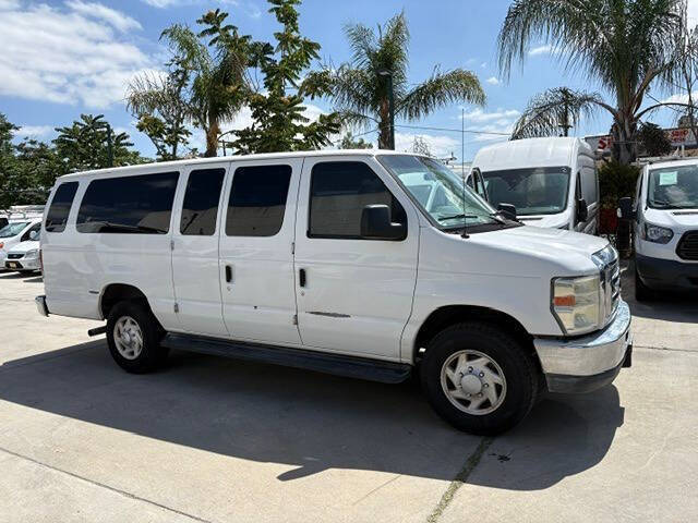 2009 Ford E-Series E-350 SD XLT