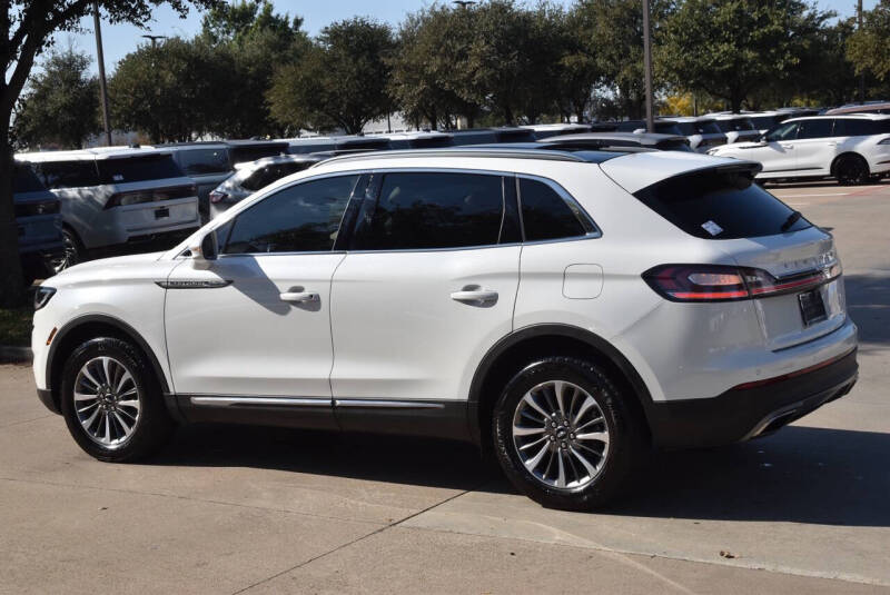 2022 Lincoln Nautilus Reserve