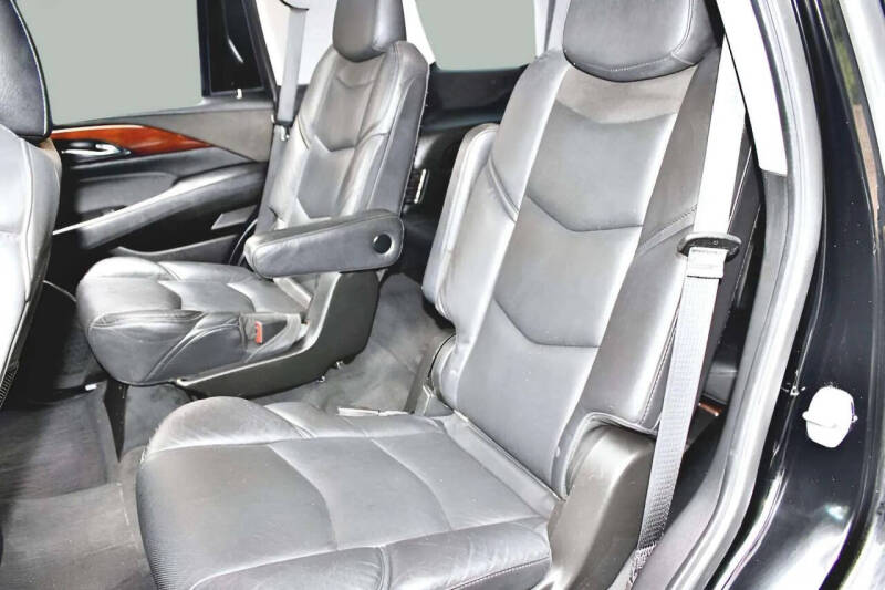 2020 Cadillac Escalade Luxury