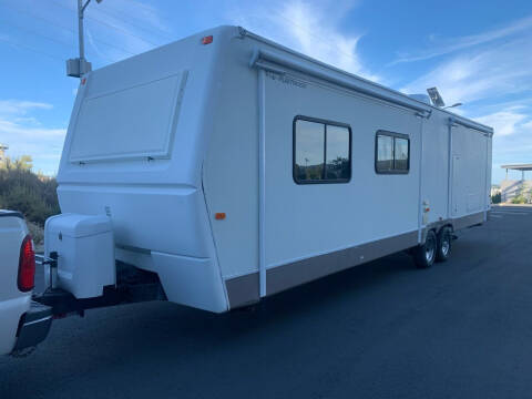2005 Fleetwood Wilderness M-330FKDS