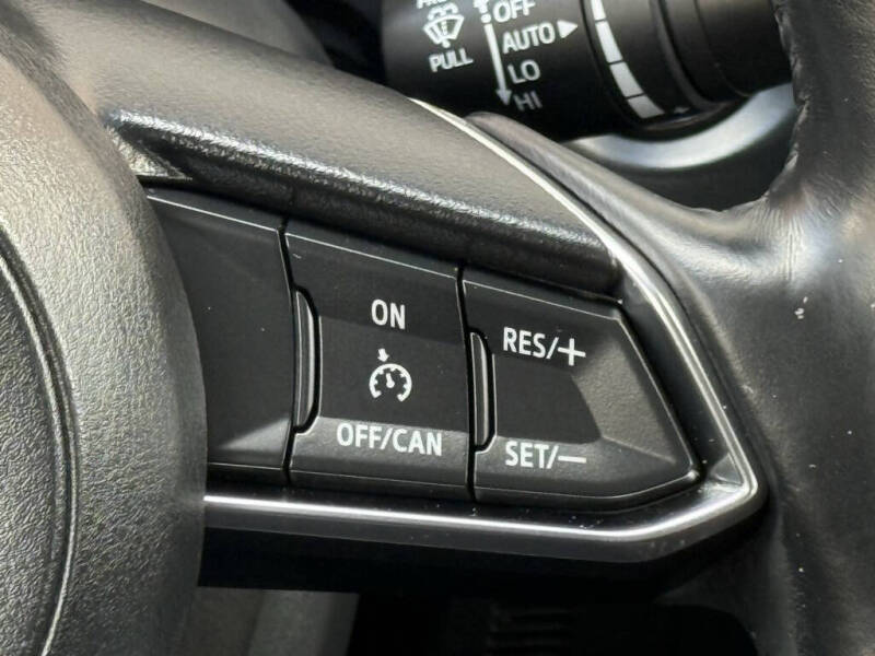 2017 Mazda MAZDA3 Touring