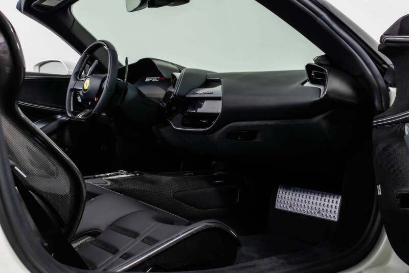 2024 Ferrari SF90 Spider