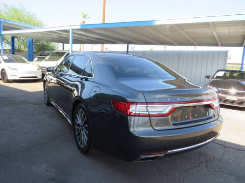 2017 Lincoln Continental Select