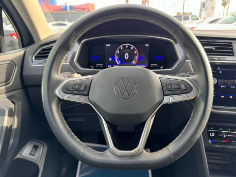 2022 Volkswagen Tiguan SE