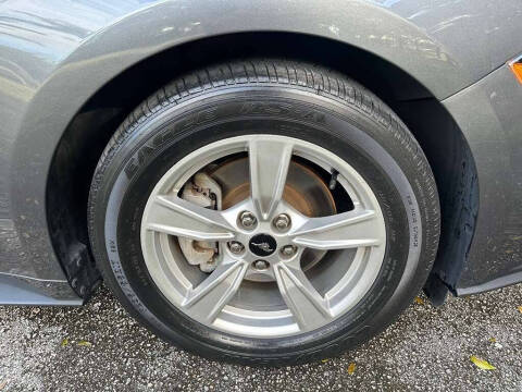 2021 Ford Mustang EcoBoost