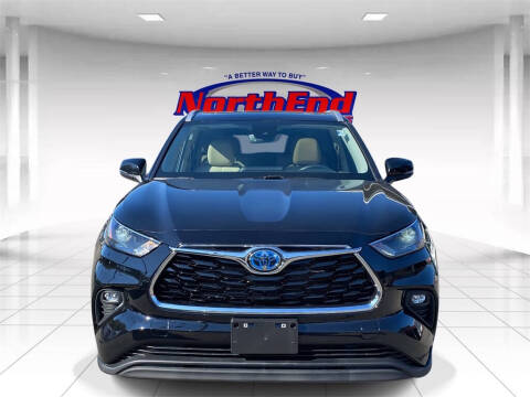 2022 Toyota Highlander Hybrid XLE