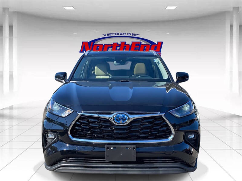 2022 Toyota Highlander Hybrid XLE