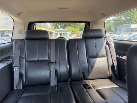 2011 Chevrolet Suburban LT