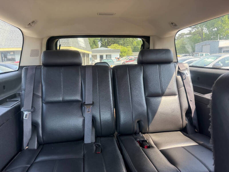 2011 Chevrolet Suburban LT