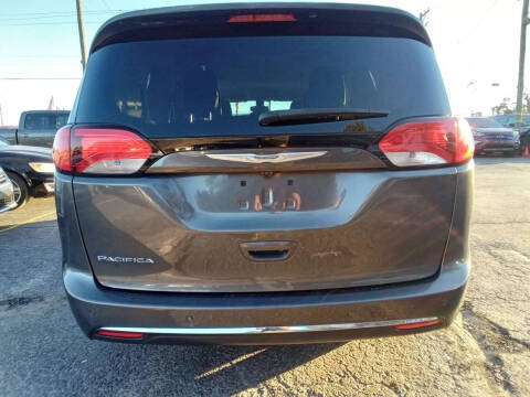 2017 Chrysler Pacifica