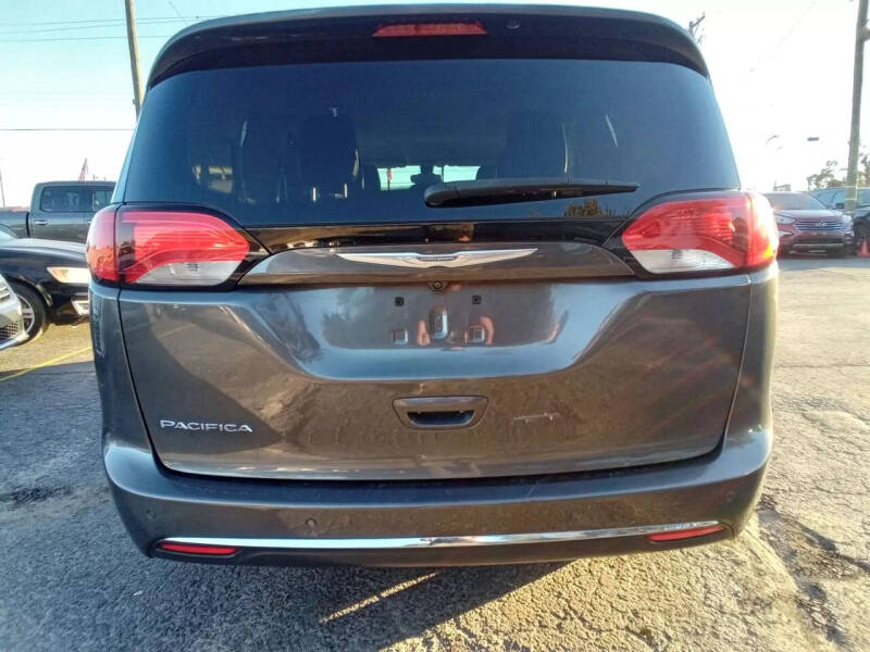 2017 Chrysler Pacifica