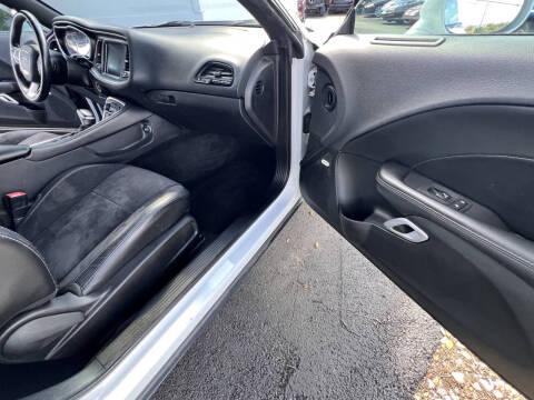 2016 Dodge Challenger R/T Plus