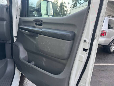 2018 Nissan NV 2500 HD S