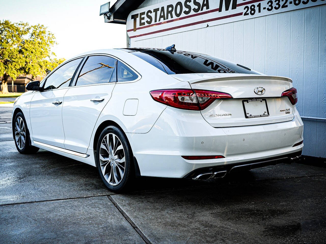 2015 Hyundai SONATA for sale at Testarossa Motors in League City, TX