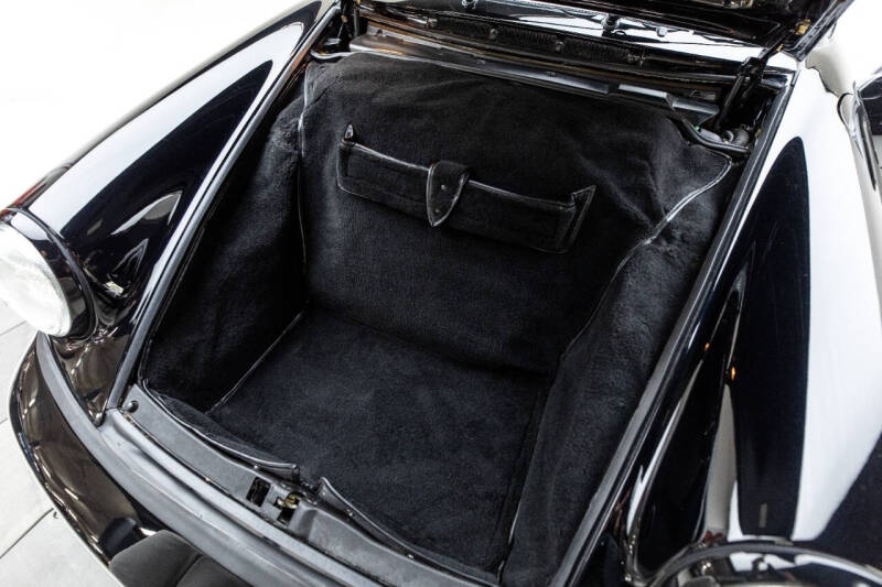 1991 Porsche 911 Carrera 2