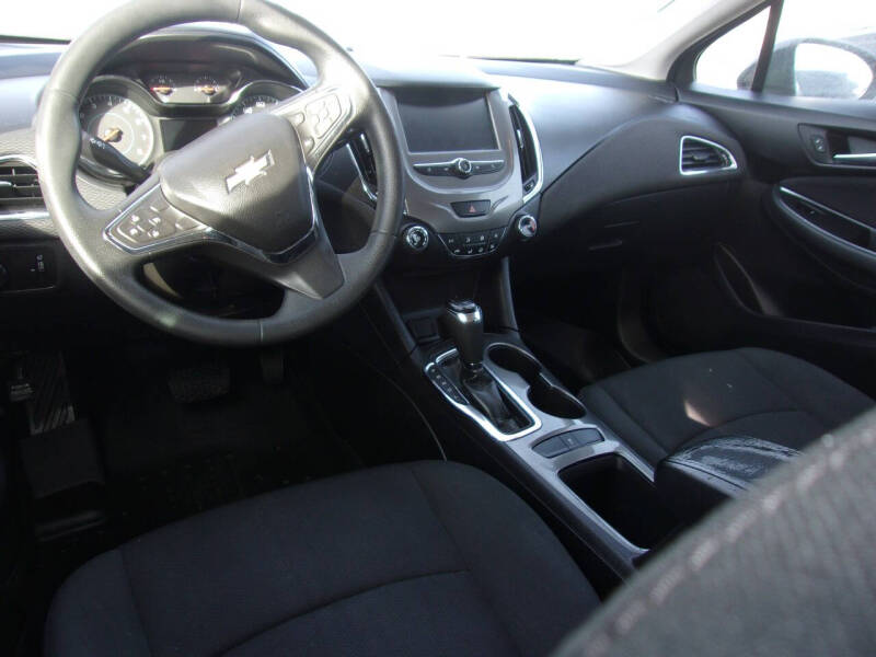 2017 Chevrolet Cruze LT Auto