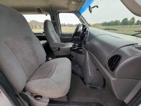 2006 Ford E-Series E-350 SD XLT