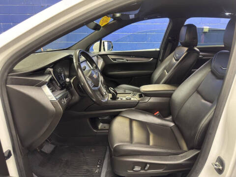 2023 Cadillac XT5 Luxury