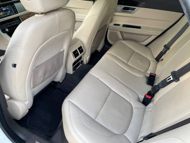 2016 Jaguar XF 35t Prestige