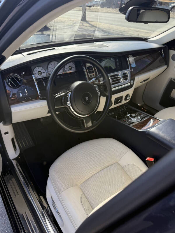 2012 Rolls-Royce Ghost
