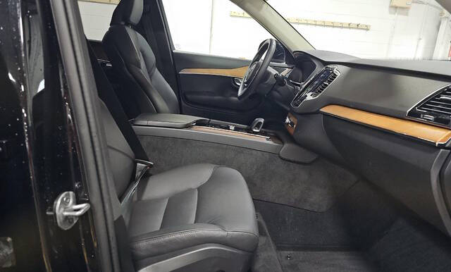 2024 Volvo XC90 B6 Plus Bright Theme 7P