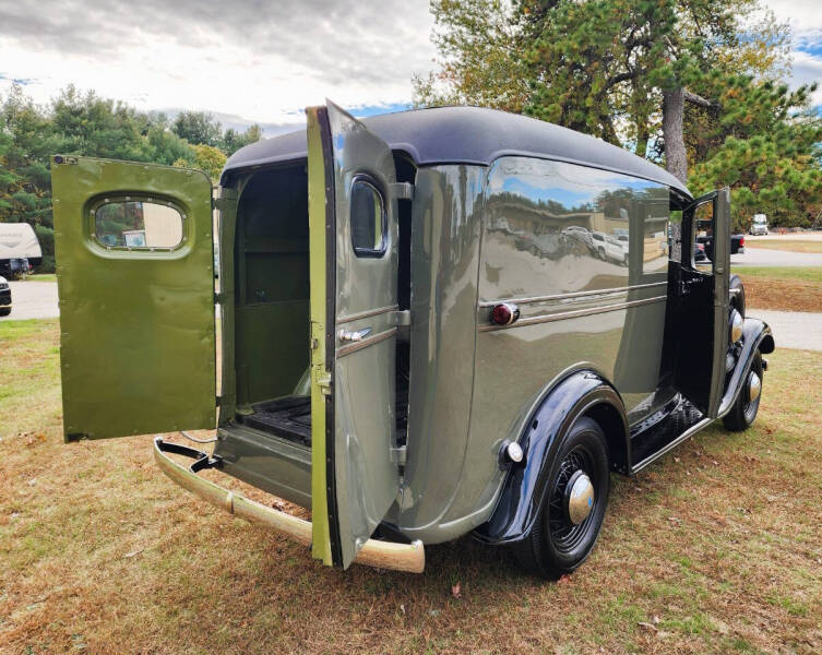 1935 Chevrolet Deluxe