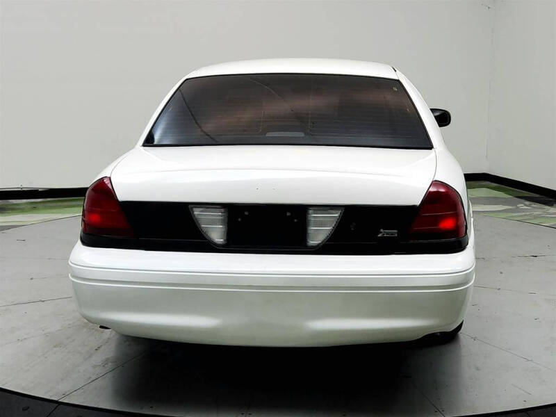 2011 Ford Crown Victoria