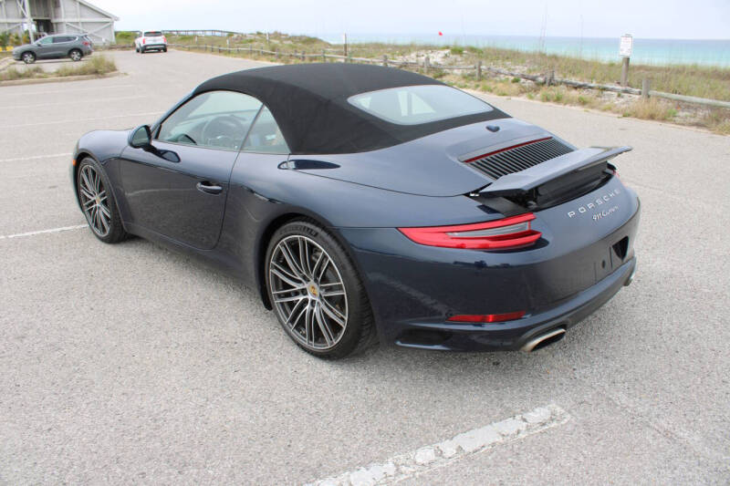 2018 Porsche 911 Carrera