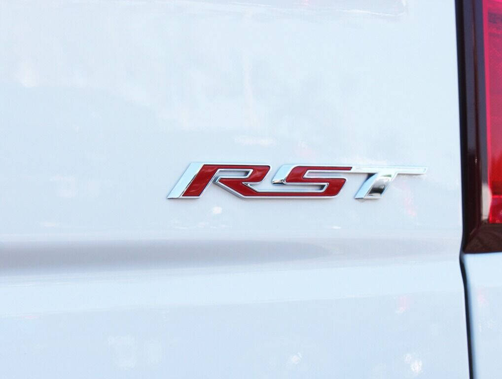 2021 Chevrolet Silverado 1500  - $46,995