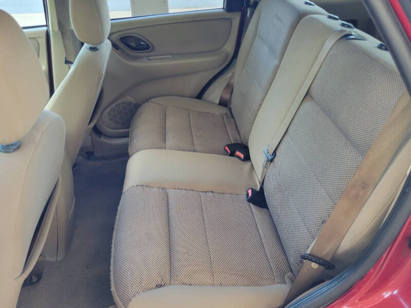 2005 Ford Escape XLT