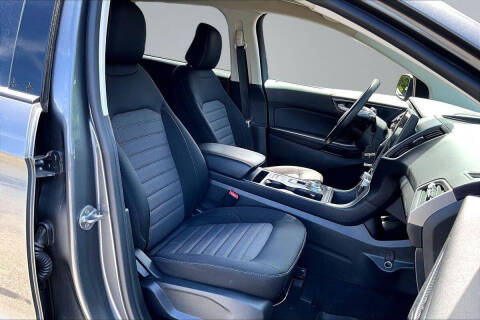 2023 Ford Edge SE