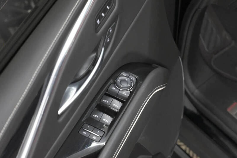 2023 Cadillac Escalade-V ESV