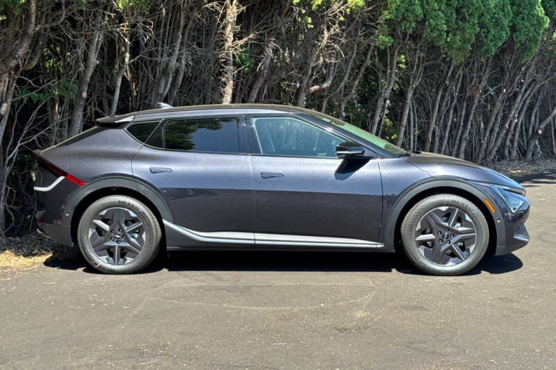 2025 Kia EV6 Light Long Range