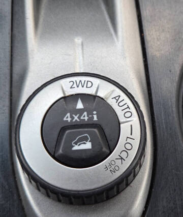 2015 Nissan Pathfinder SV