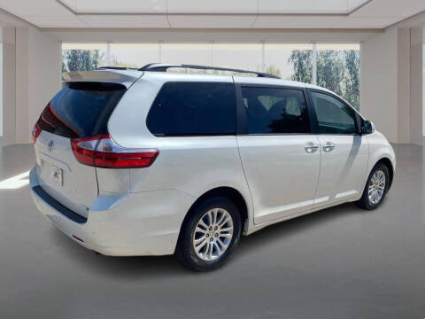 2017 Toyota Sienna