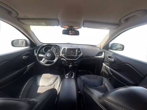 2018 Jeep Cherokee Latitude Plus