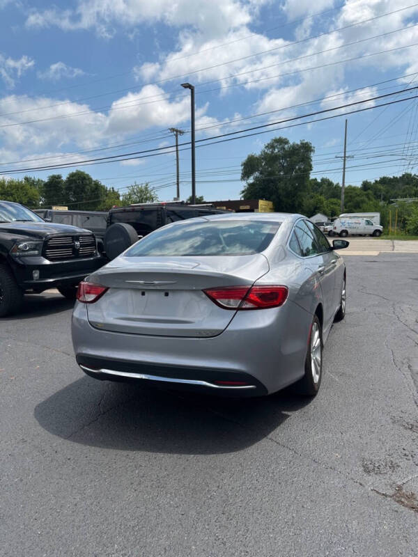 2015 Chrysler 200 Limited